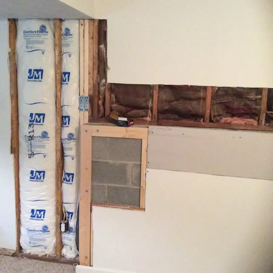 Wall insulation replacement during Structural Drying in Pomfret